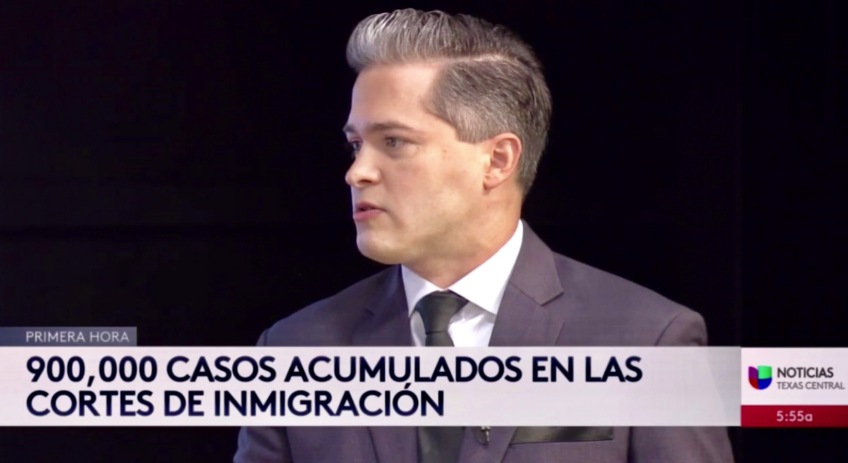 Comentario de Abogado de Inmigracion Gerardo Menchaca sobre la situación legal de los Soñadores y lo que el Congreso debe hacer para ayudarlos.